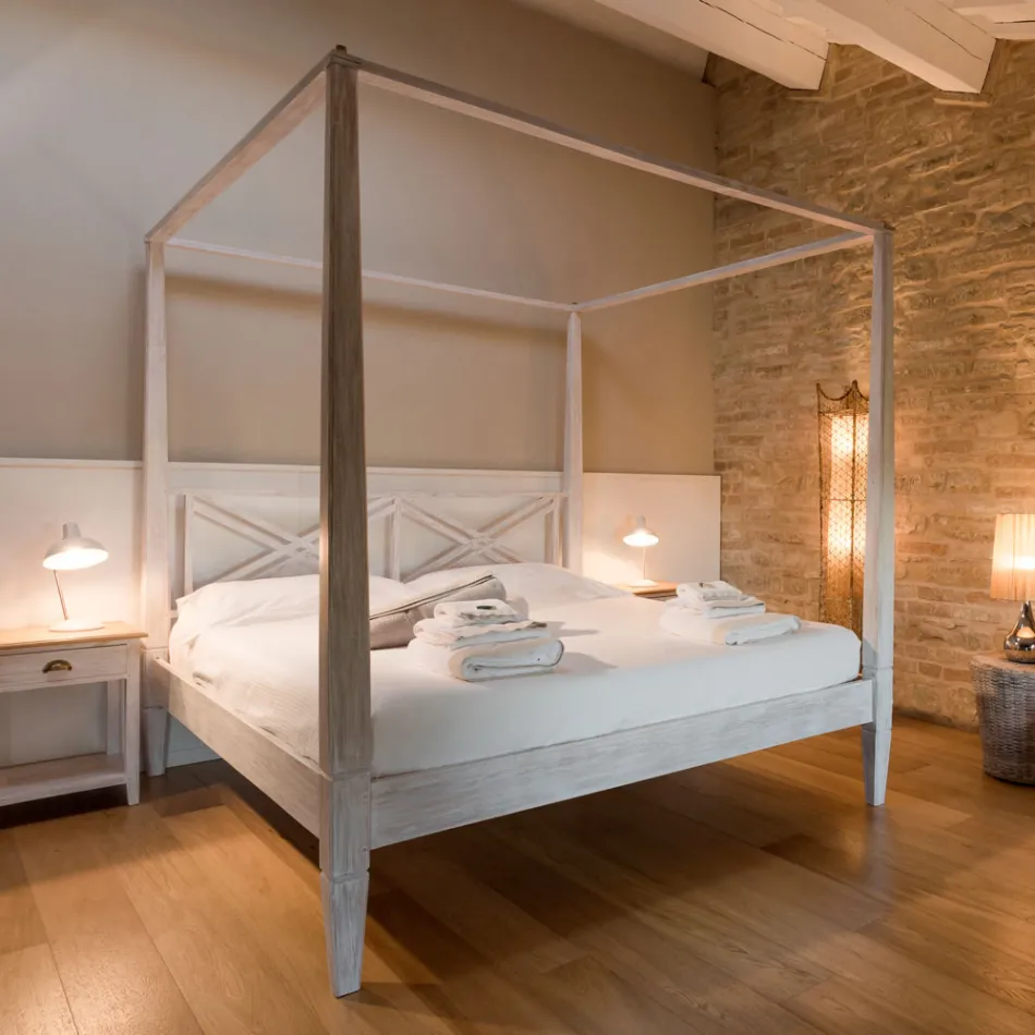 Cama de casal 160x200 com dossel em madeira maciça de teca - Aquarela Viadurini