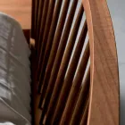 Cama de casal design 160x200cm com sólida base de nogueira Alain Viadurini