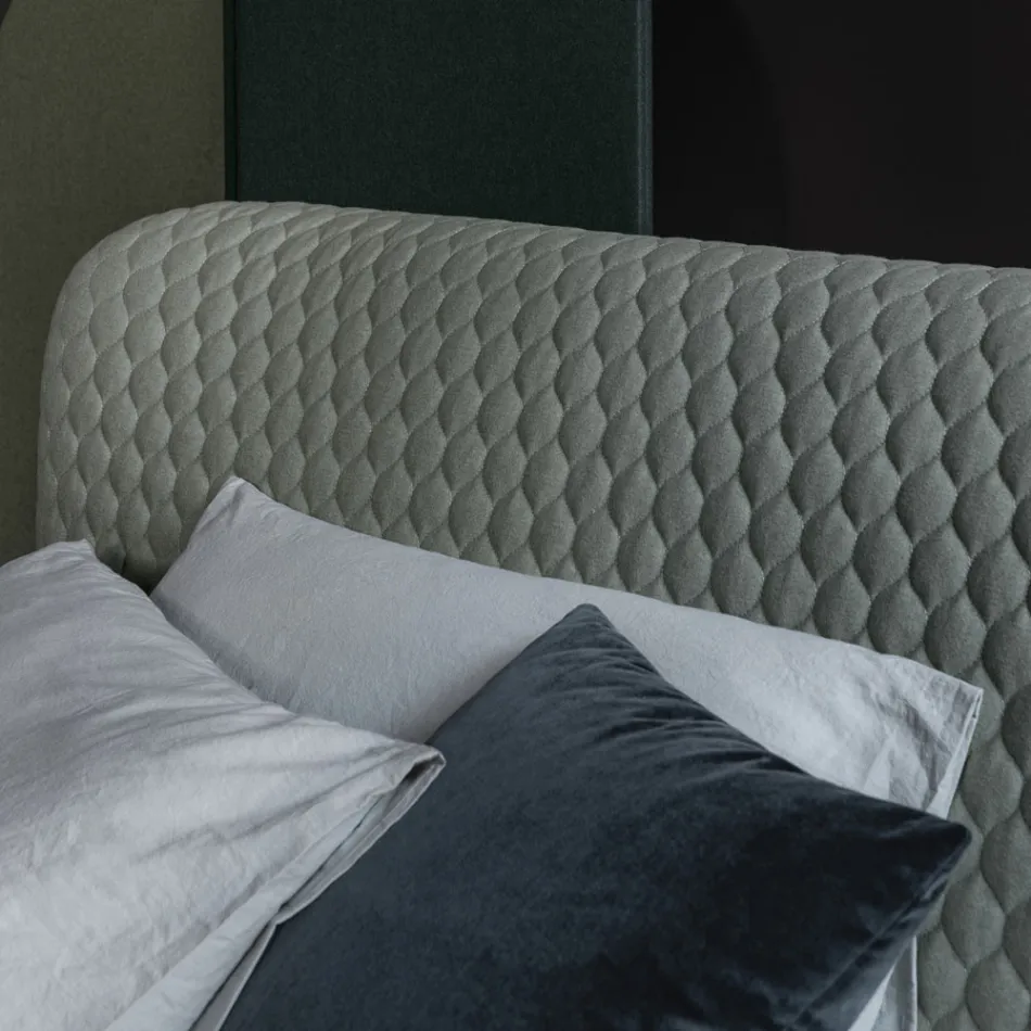 Cama de casal, sem recipiente, design contemporâneo Corolle by Bolzan Viadurini