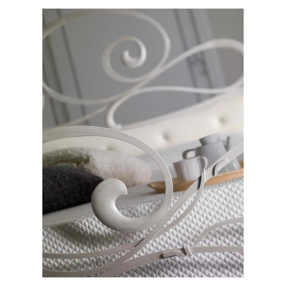 Cama de casal de ferro com estribo coordenado Made in Italy - Laser Viadurini