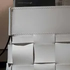 Porta-revistas de couro Lory design de parede, fabricada na Itália Viadurini