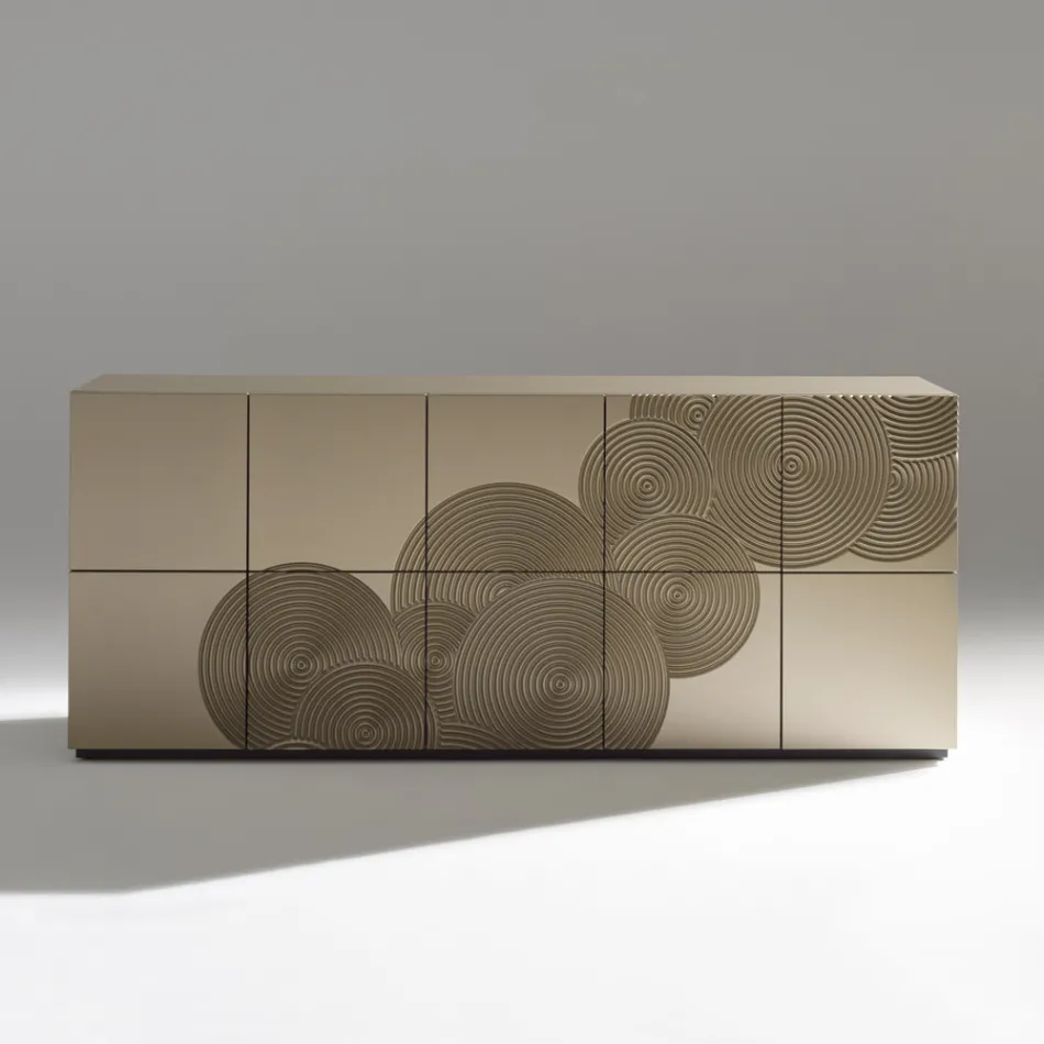 Aparador de 5 portas em MDF laqueado com decoração gravada e acabada à mão - Caranguejo Viadurini