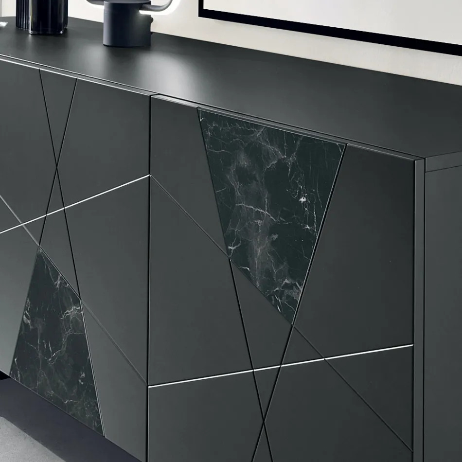 Aparador com 3 portas em MDF laqueado com detalhes em pantógrafo e vidro com efeito mármore - Danila Viadurini