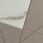 Aparador com 4 portas em MDF laqueado com detalhes em pantógrafo e vidro com efeito mármore - Danila Viadurini