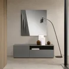 Aparador de chão Miral em melamina com design linear, fabricado na Itália. Viadurini