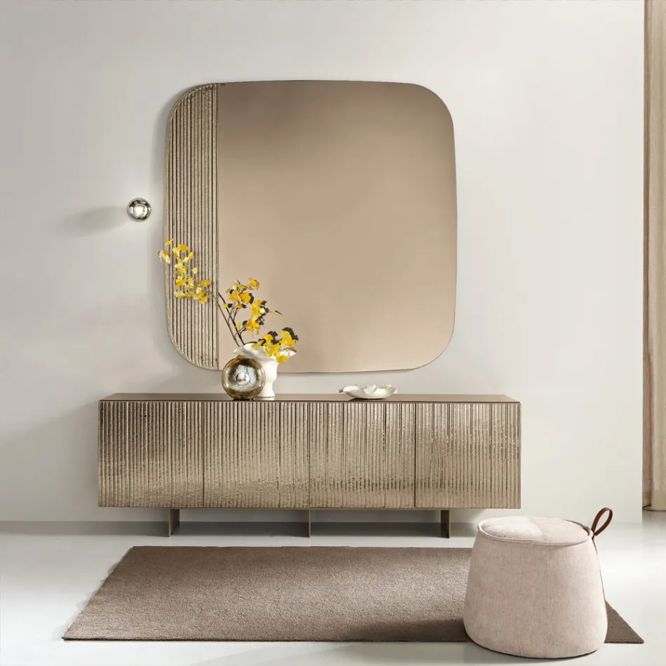 Aparador de quatro portas em melamina e vidro listrado revestido, fabricado na Itália - Ninfa Viadurini