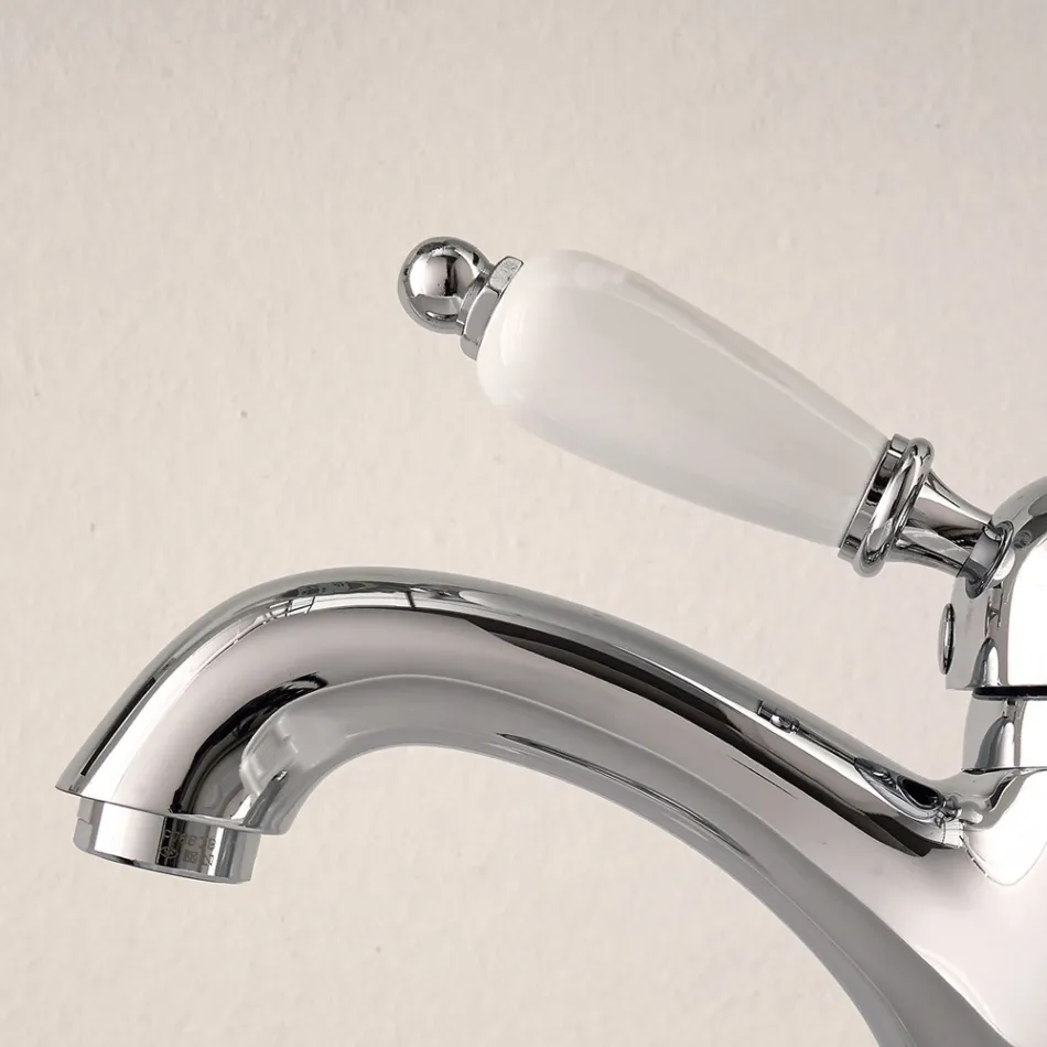 Misturador para lavatório artesanal de latão estilo tradicional com alavanca - Noriana Viadurini