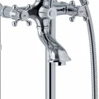 Misturador para banheira de piso com design clássico em latão Made in Italy - Lisca Viadurini