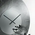 Cinzia - Relógio de parede em vidro fundido com acabamento martelado e prateado, fabricado na Itália. Viadurini