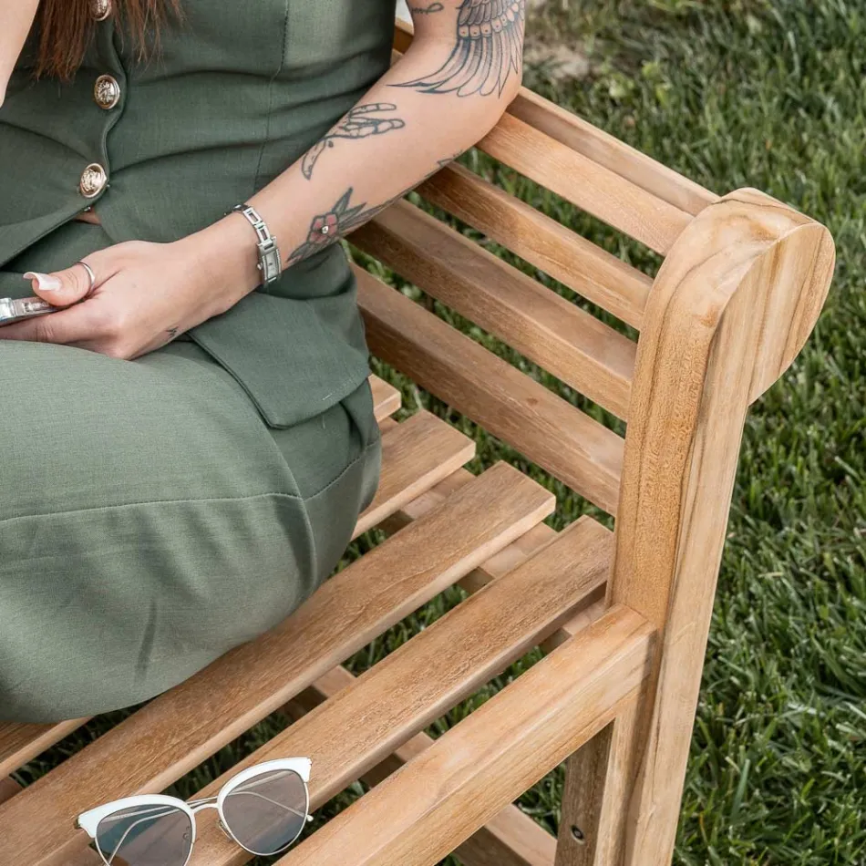 Banco de exterior feito inteiramente de teca - Chegada Viadurini