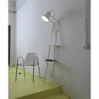 Candeeiro de chão da sala de estar em metal branco ou preto mate com prateleiras - mordomo Viadurini