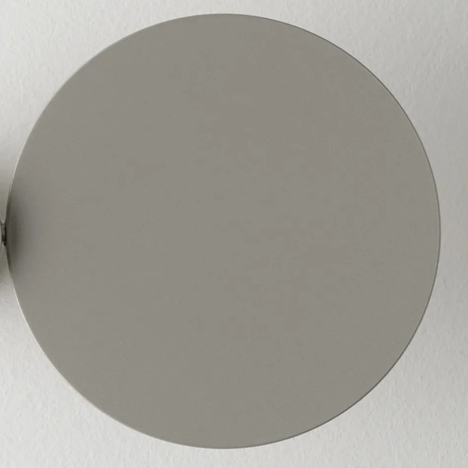 Luminária de Pé em Metal com Vários Acabamentos Fabricada na Itália - Lumi Viadurini