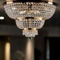 Luminária de teto em ferro dourado com strass, fabricada na Itália - Áustria
