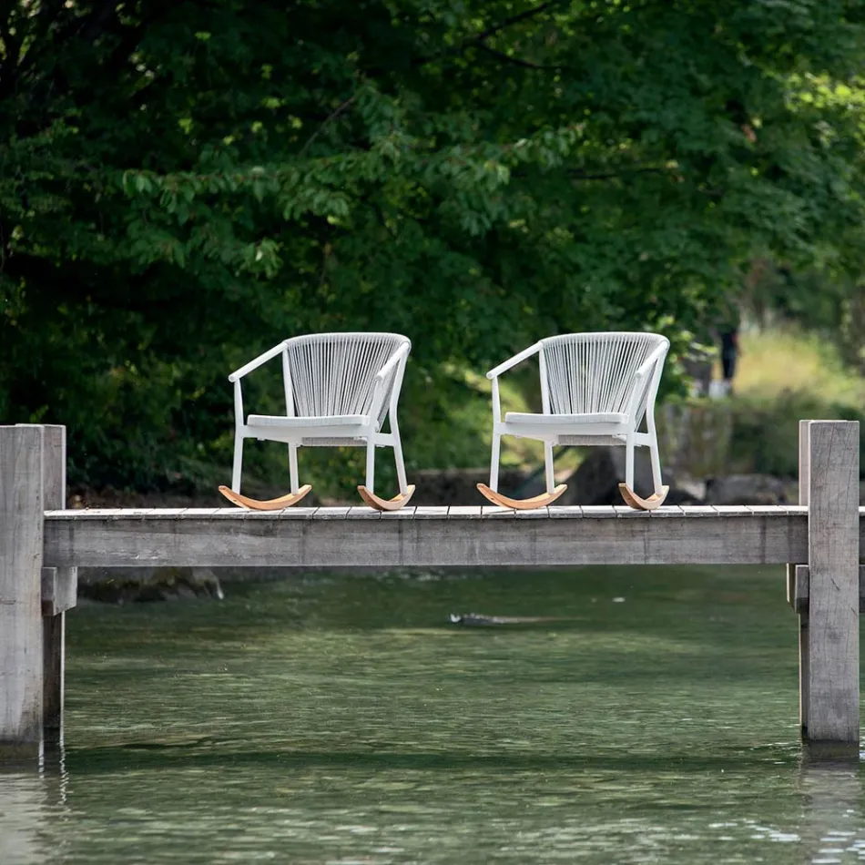 Poltrona de balanço ao ar livre em madeira maciça e tecido - Smart por Varaschin Viadurini