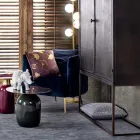 Poltrona Classic em Madeira Estofada com Efeito Veludo Homemotion - Nichy Viadurini