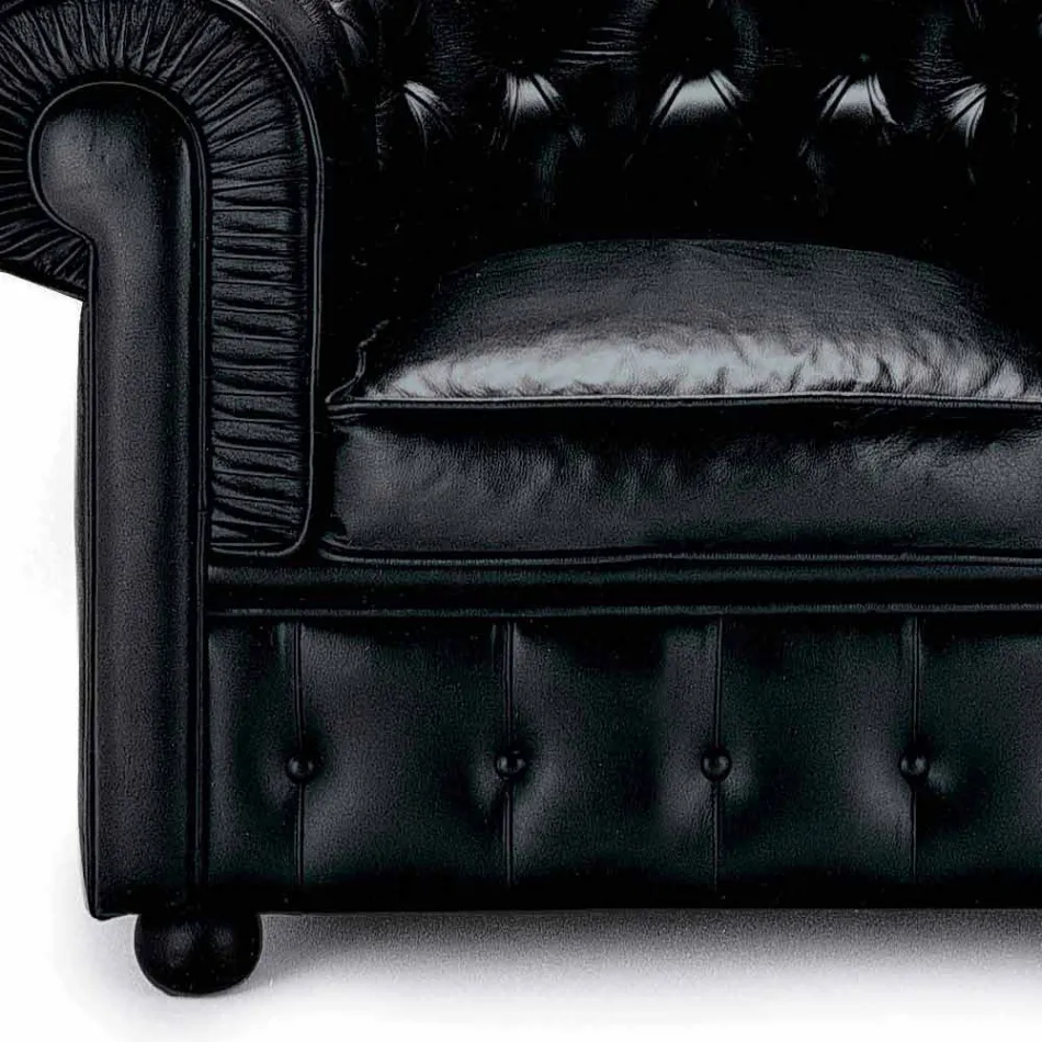 Poltrona Clássica Coberta de Couro com Pés de Madeira Made in Italy - Idra Viadurini