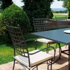 Poltrona de metal empilhável para exterior, fabricada na Itália, 4 peças - Pira Viadurini