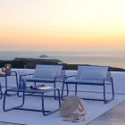 Poltrona externa de metal com almofada luxuosa fabricada na Itália - Karol Viadurini