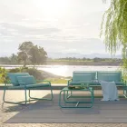 Poltrona externa de metal com almofada luxuosa fabricada na Itália - Karol Viadurini