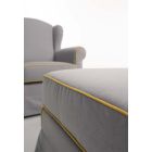 Poltrona de sala de estar com pufe em tecido de freixo fabricado na Itália - Ottavia Viadurini
