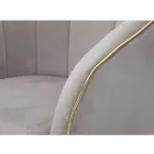 Poltrona da sala de estar estofada em tecido com modernas pernas de madeira - Ezia Viadurini