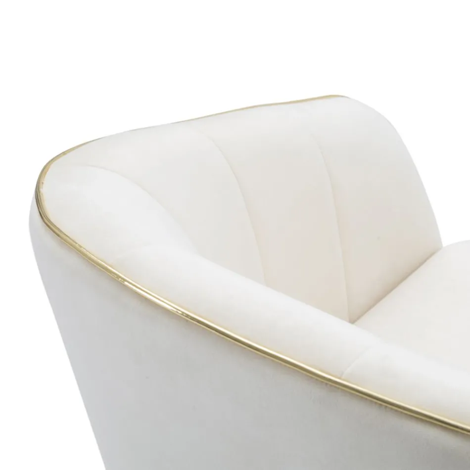 Poltrona da sala de estar estofada em tecido com modernas pernas de madeira - Ezia Viadurini