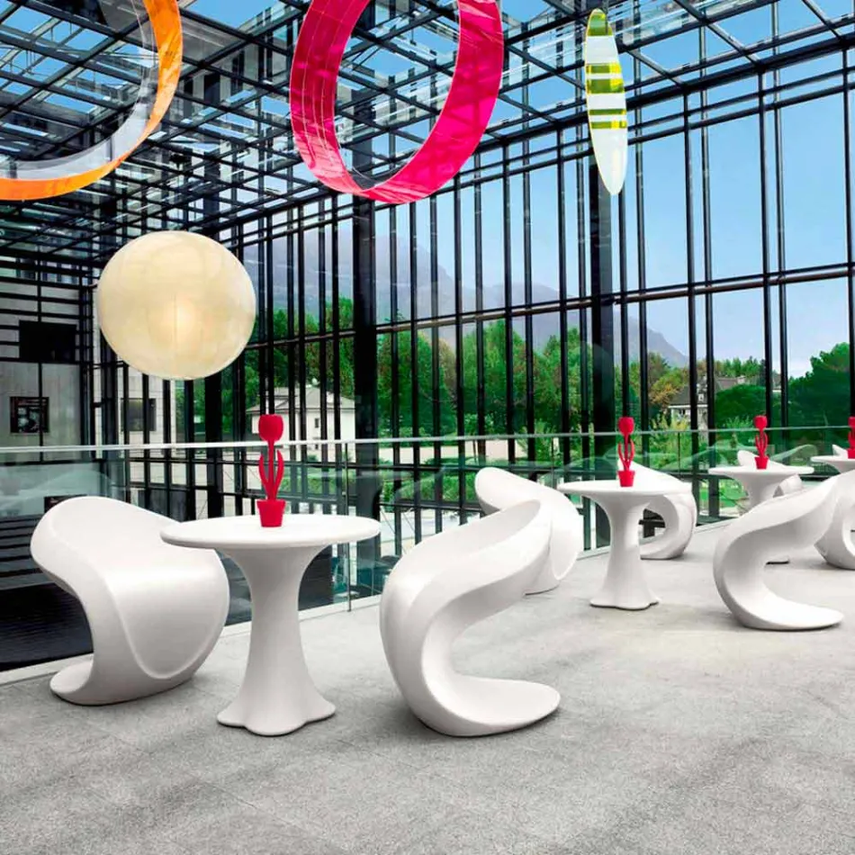 Poltrona com Design Interno ou Externo em Polietileno Branco - Petra by Myyour Viadurini
