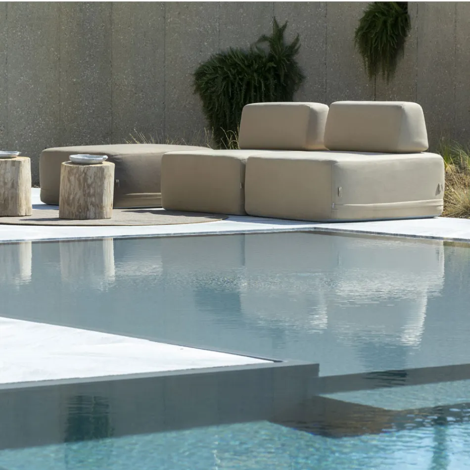 Poltrona quadrada ao ar livre forrada em tecido fabricado na Itália - Lilium Viadurini