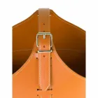 Suporte de lenha para interior com rodas em couro regenerado moderno Fabia Viadurini