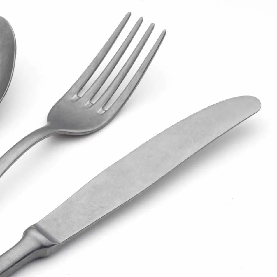 Talheres de aço com design luxuoso vintage colorido efeito 24 peças - Tigger Viadurini