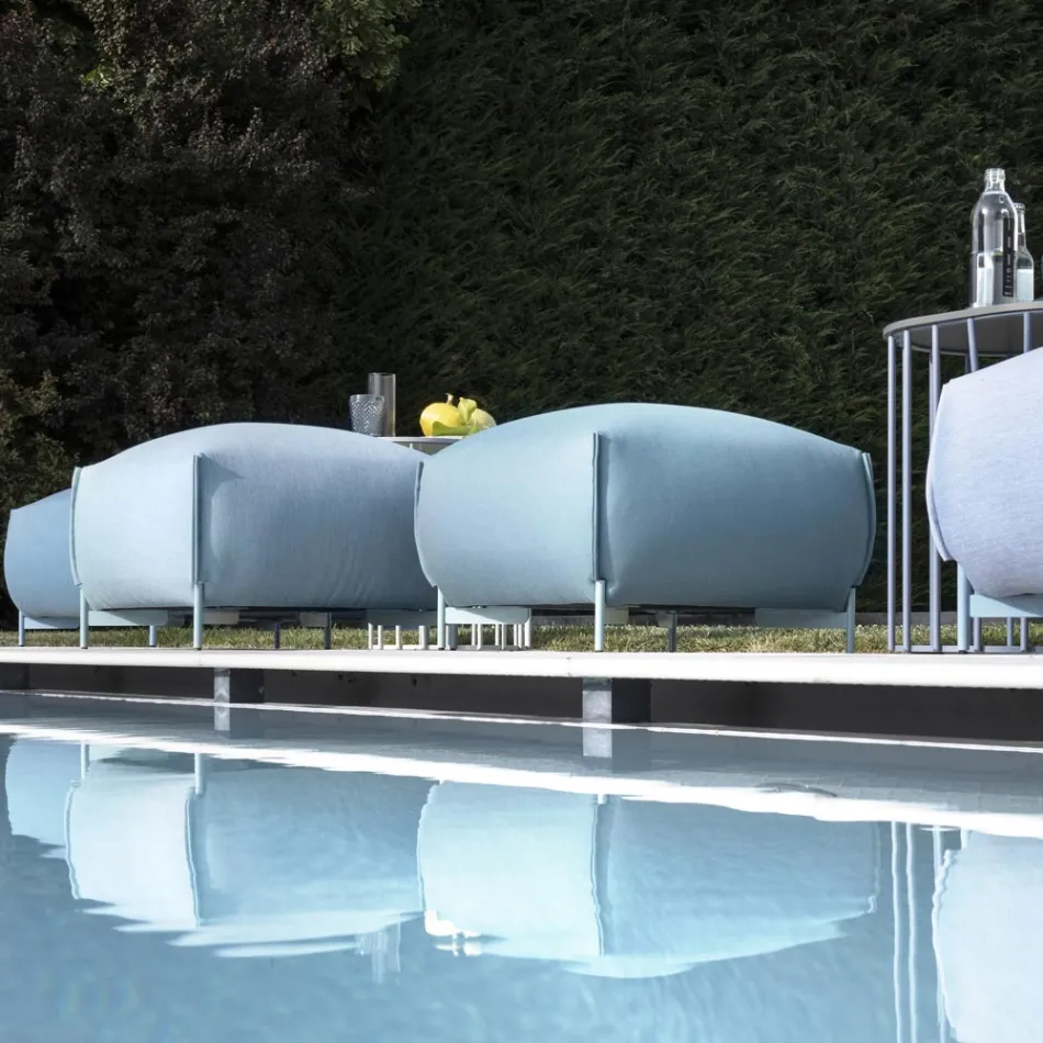 Pufe de jardim de tecido com pés de metal feito na Itália - Manteiga Viadurini