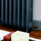 Retro radiador de ferro fundido hidráulico com 3 colunas Tiffany by Scirocco H Viadurini