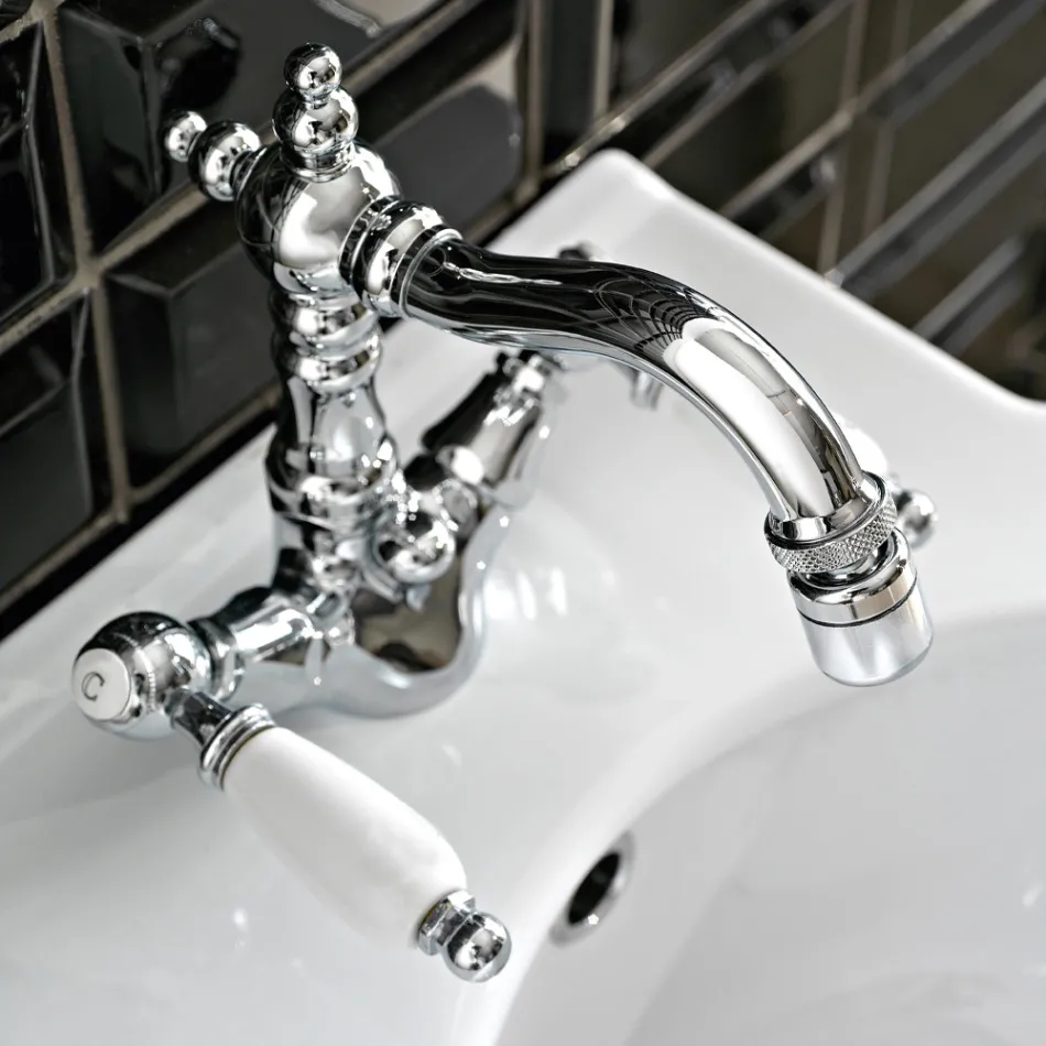 Torneira para bidê clássica de furo único com alavancas de latão artesanais - Noriana Viadurini