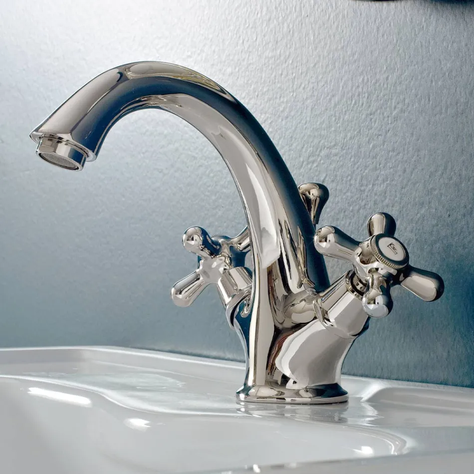 Torneira para pia de banheiro com furo único em latão com ralo estilo clássico - Ercolina Viadurini