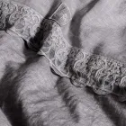 Bolsa de armazenamento para capa de edredom de linho com renda e botões Sinergia - Energis Viadurini