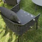 Sala de estar composta por sofá, poltronas e 2 mesas de centro de alumínio - Yuma Viadurini