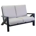 Sala de estar composta por sofá, mesa de centro e poltronas com apoio para os pés - Quadro de avisos Viadurini