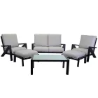 Sala de estar composta por sofá, mesa de centro e poltronas com apoio para os pés - Quadro de avisos Viadurini