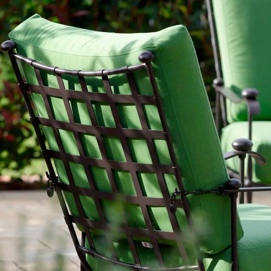 Sala de estar externa artesanal com acabamento em ferro grafite fabricado na Itália - Lietta Viadurini