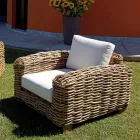 Rattan Garden Lounge com mesa de centro de madeira e almofadas - Hugues Viadurini