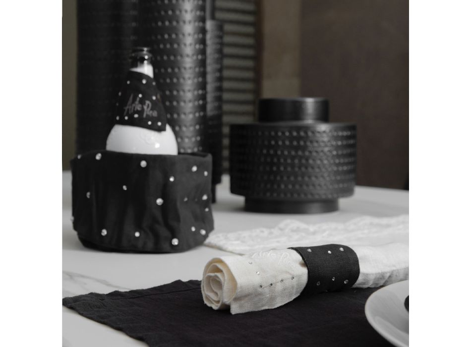 Bandeja coletora de linho branco ou preto com bordados e cristais 2 peças - Salvino Viadurini