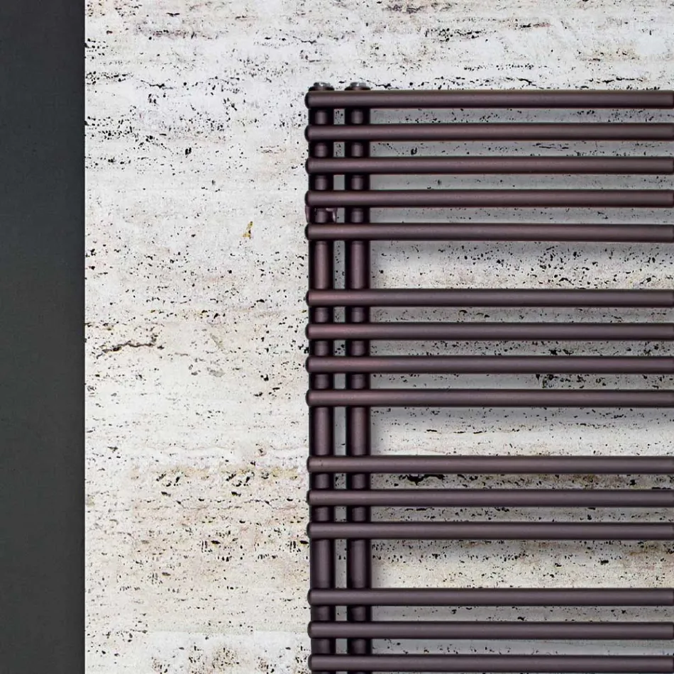 Aquecedor de toalhas hidráulico em aço carbono fabricado na Itália - Cerejas Ácidas Viadurini