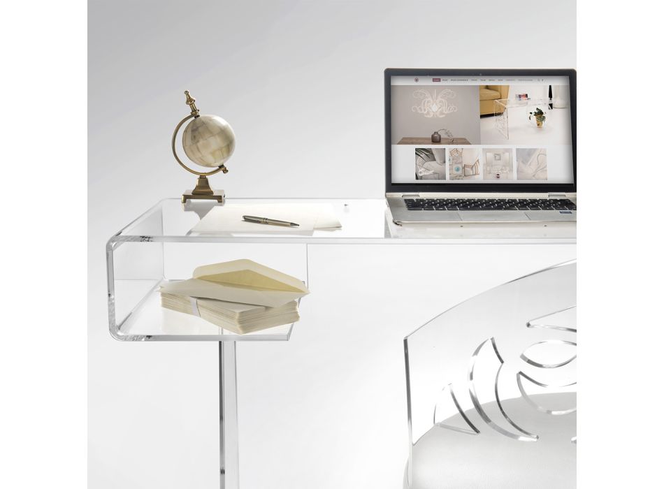 Mesa de acrílico transparente com prateleira fabricada na Itália - Studiorum Viadurini