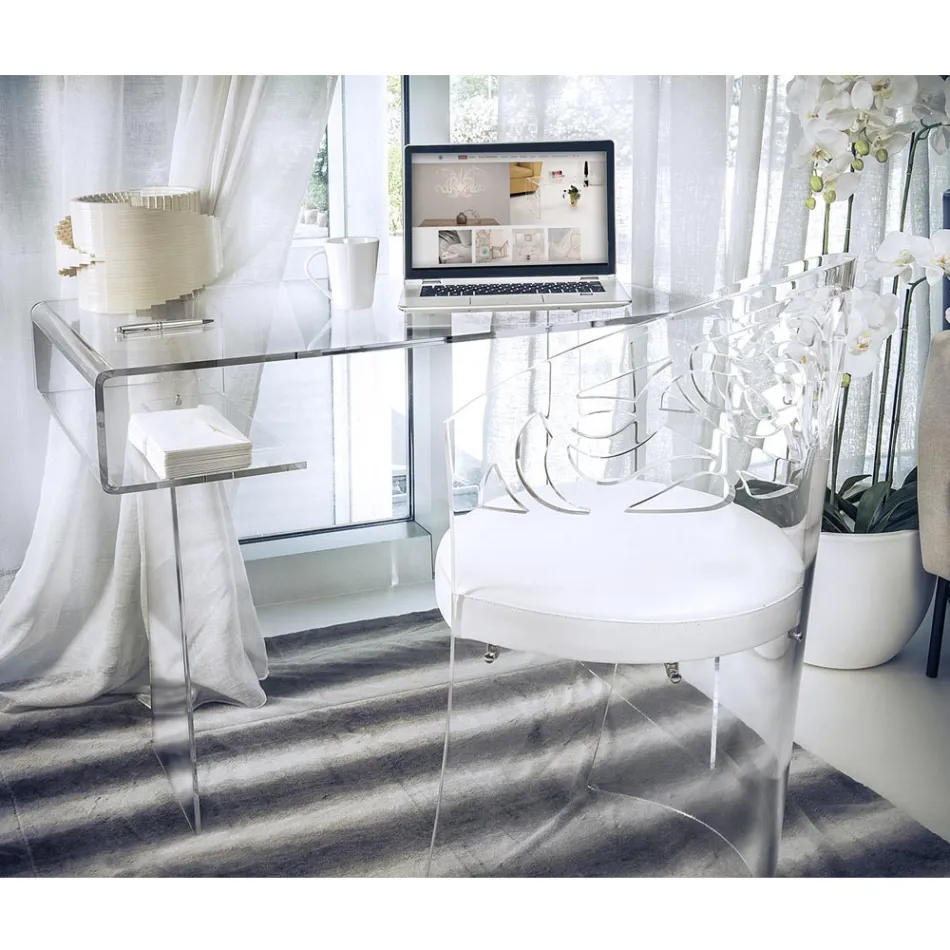 Mesa de acrílico transparente com prateleira fabricada na Itália - Studiorum Viadurini