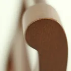 Cadeira clássica de madeira com assento em tecido, fabricada na Itália - Design Baptiste Viadurini