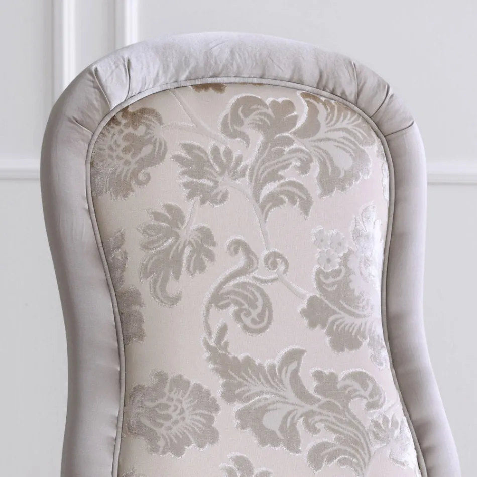 Cadeira Clássica em Madeira de Nogueira e Tecido Acolchoado Feito na Itália - Barroco Viadurini