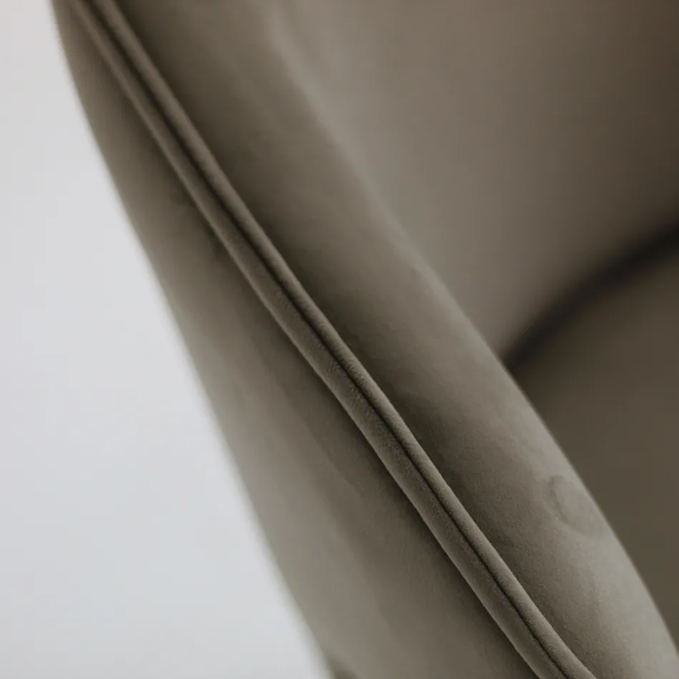 Cadeira com Assento e Encosto Totalmente Estofados Fabricado na Itália - Adria Viadurini