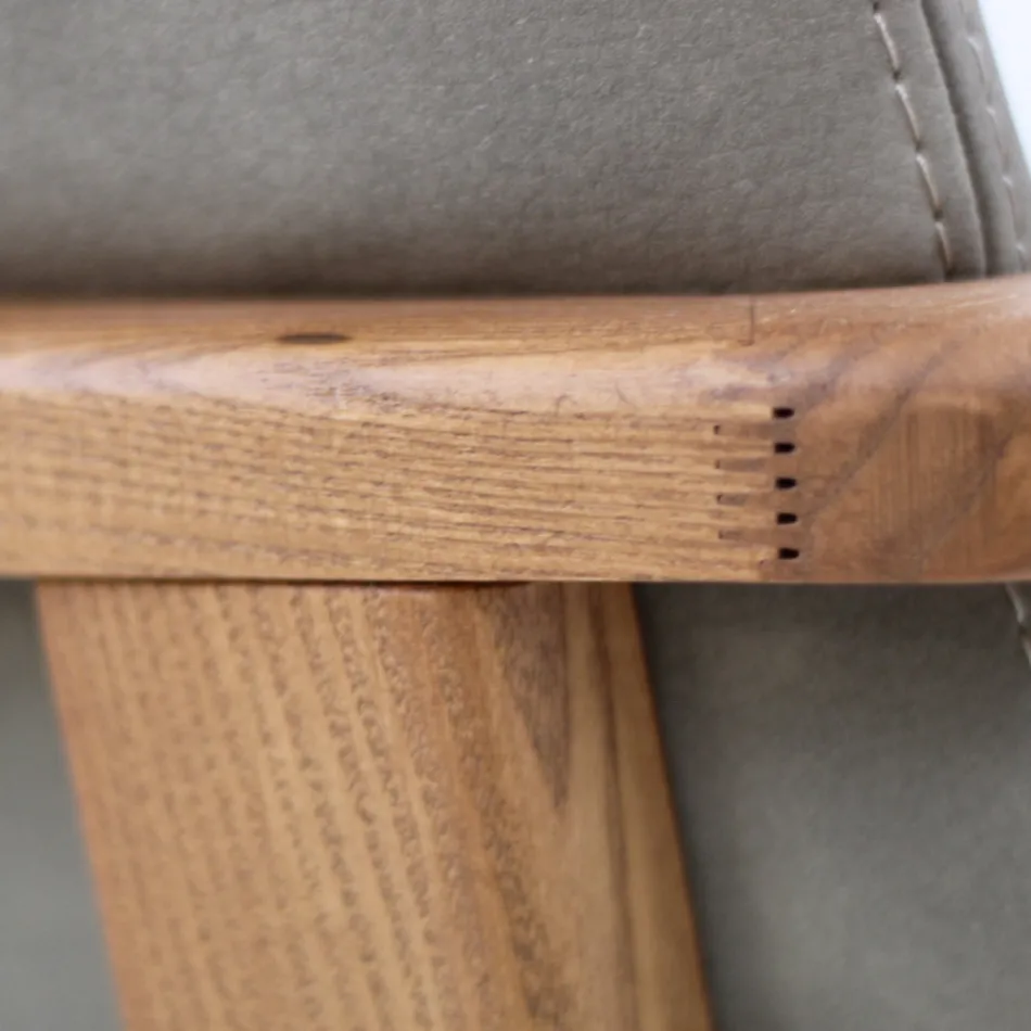 Cadeira de jantar com braços em madeira de freixo fabricada na Itália - Betsy Viadurini