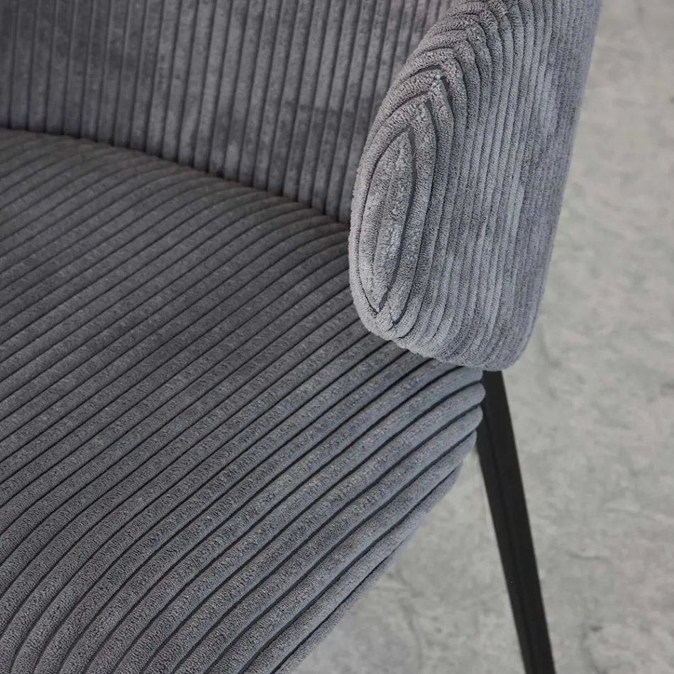 Cadeira de Jantar com Estrutura Metálica e Assento de Veludo - Ridni Viadurini