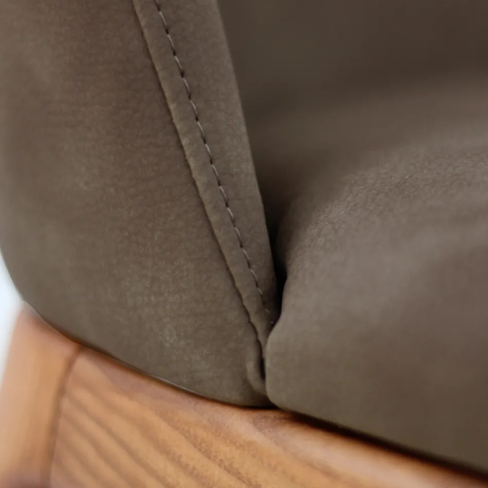 Cadeira de sala de estar em madeira de freixo manchada feita na Itália - Lyanne Viadurini